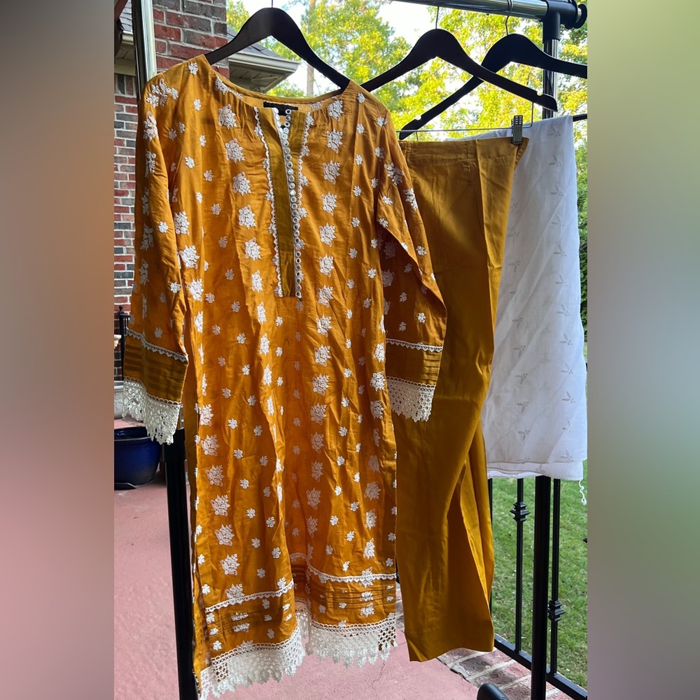 Chicken Kari cotton self-embroidered with lace. all over the suit,Lawn Shalwar